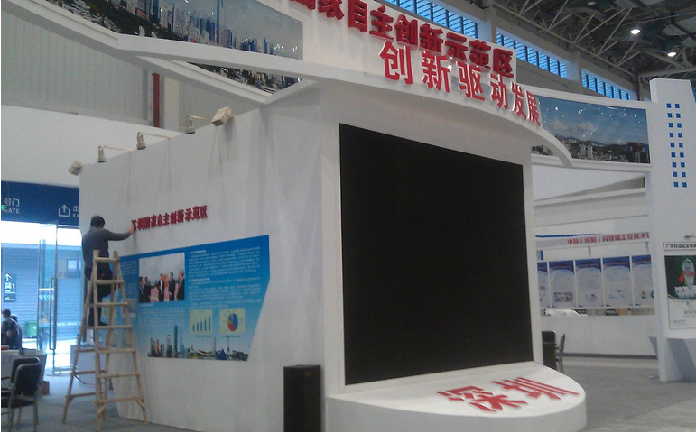 《威洛博品牌》参加四川绵阳军工展，现场报道
